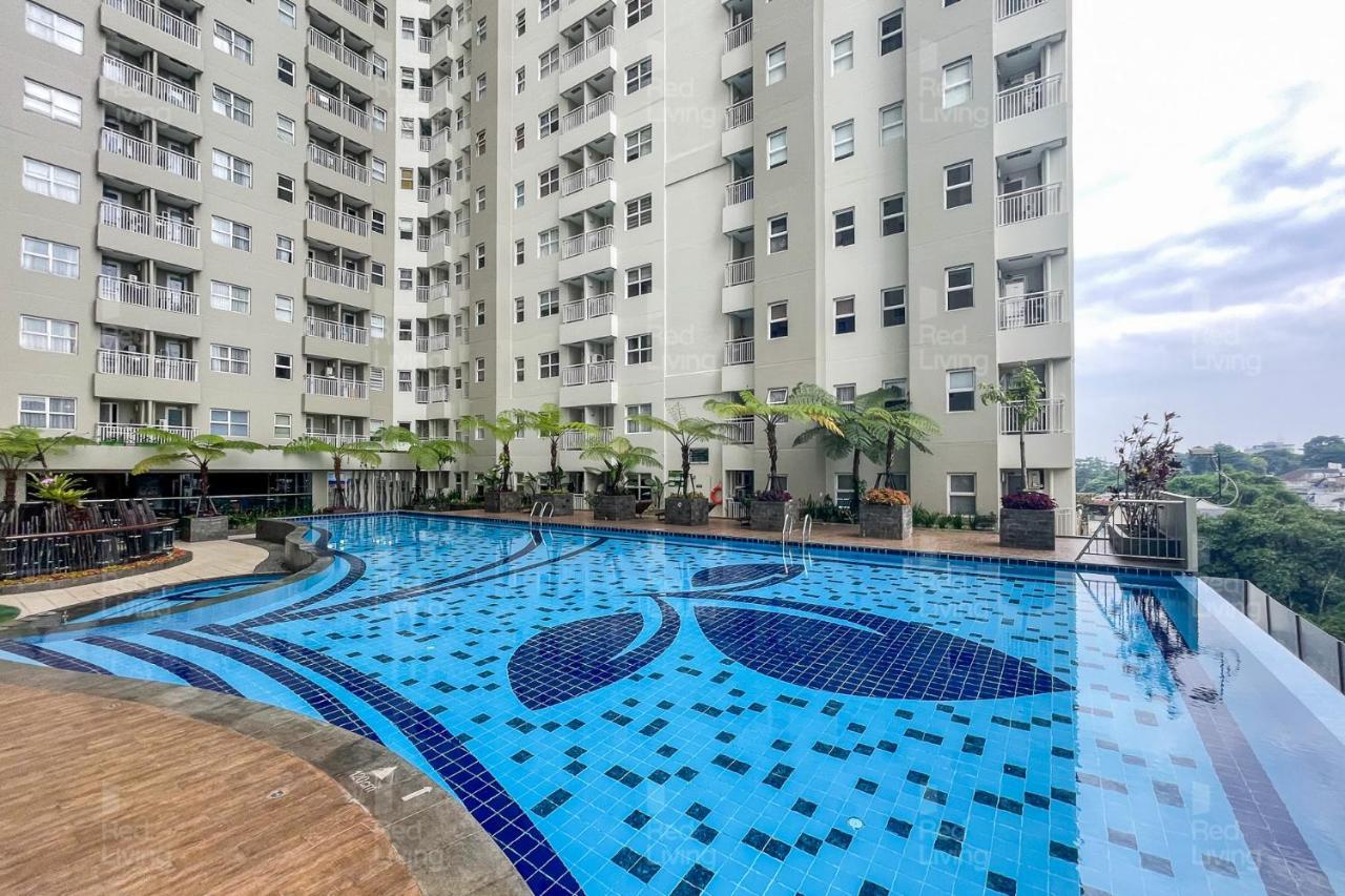 Redliving Apartemen Parahyangan Residence - Anton Rooms Bandung Kültér fotó